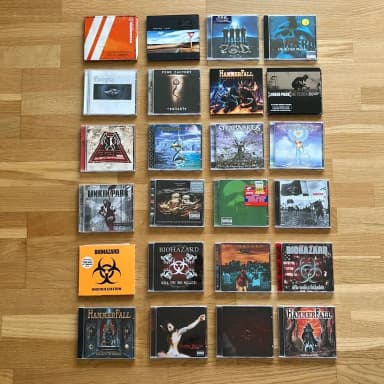 Sammlung von 24 Hardrock- und Metal-CDs