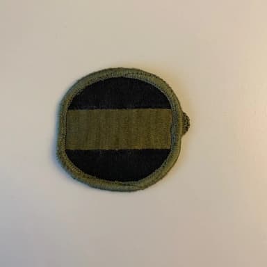 U.S. Army maajoukkojen merkki huutokaupassa Ruotsissa