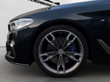BMW M550d xDrive Limousine 2018 mit 400 PS und Steptronic