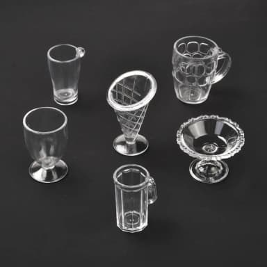 Juego de seis vasos en miniatura para coleccionistas o decoración