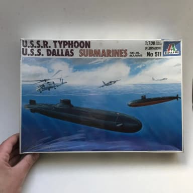 Modelo vintage Italeri 1:700 submarino USS Dallas clase Typhoon URSS