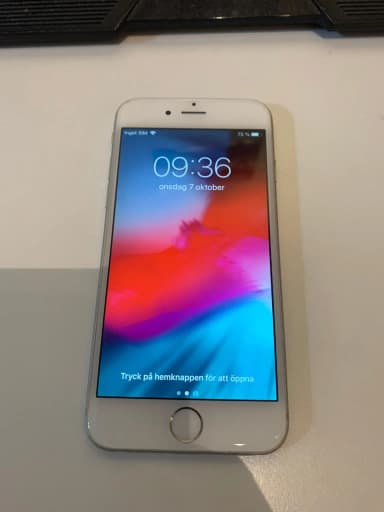 iPhone 6 mit gutem Akku und Schutzhülle