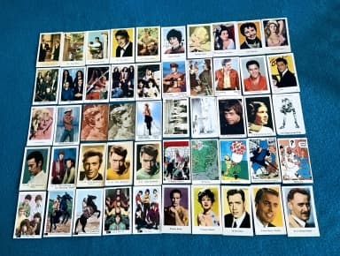 Colección de 50 películas y 10 series con 5 episodios cada una