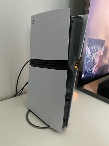 Sony PlayStation 5 Pro mit 2TB Speicher bei Auktion