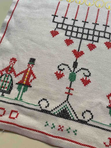 Camino de mesa retro bordado a mano en lino para Navidad