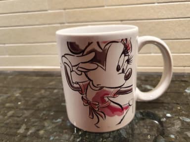 Minnie Mouse makea muki Disney-merchandise