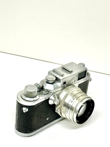 Zorkij-3 Analogkamera mit Jupiter-8 Objektiv