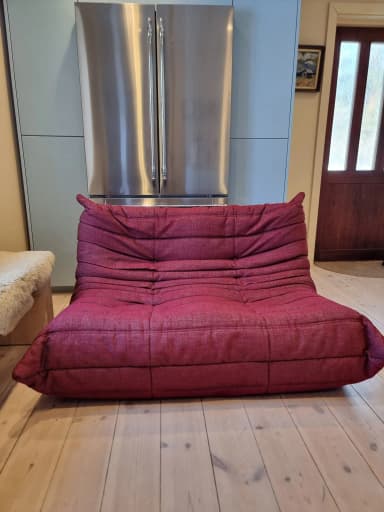 Sillón Ligne Roset Togo nuevo disponible en Suecia