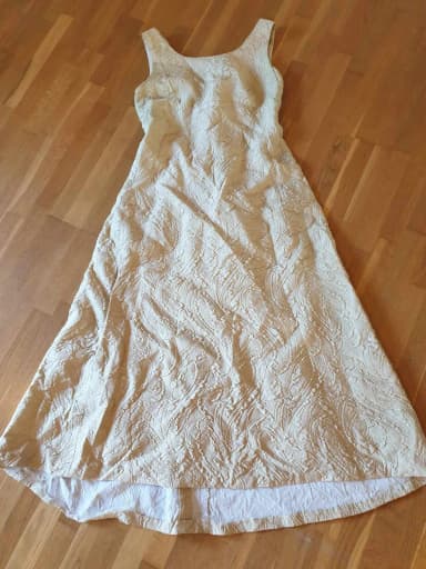 Vintage goldfarbenes Maxikleid aus den 50er bis 70er Jahren