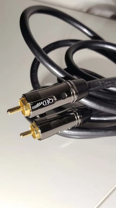 QED Performance Subwoofer-Kabel für hochwertigen Klang