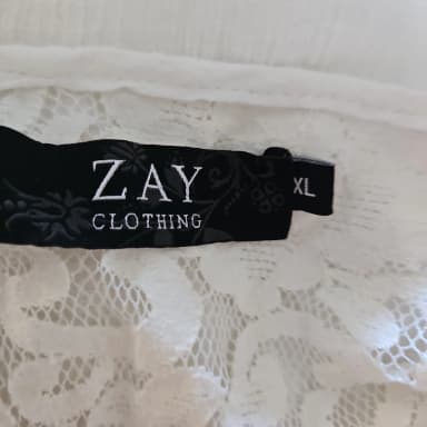 Zay white blouse in size XL