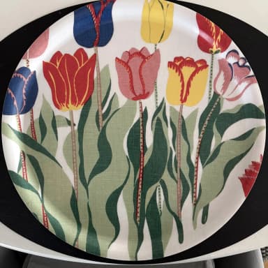 Bandeja Tulipanes diseño de Josef Frank para Svenskt Tenn