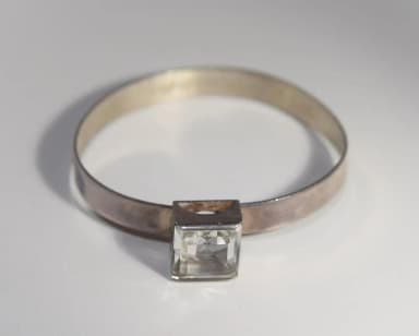 Brazalete abierto Lindström de 19,2 gramos