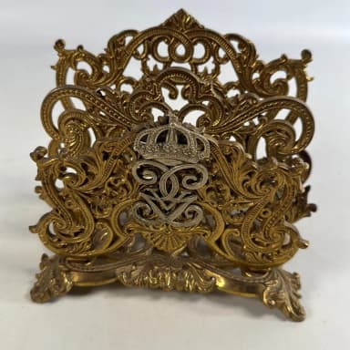 Antiguo sujetacartas de latón Art Nouveau de principios de 1900