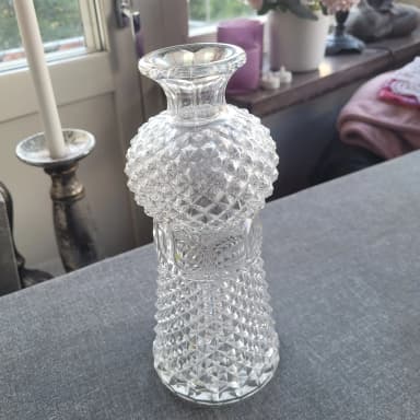 Schöne ältere Vase aus Pressglas von Oberglas Austria
