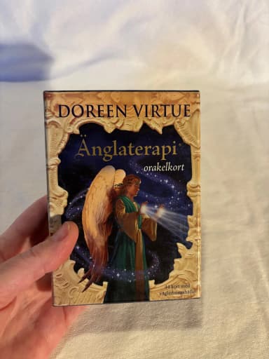 Enkeliterapia oraakkelikortit ruotsinkielisin tekstein, Doreen Virtue 2011