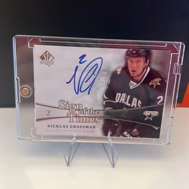 Tarjeta de hockey firmada por Nicklas Grossman en venta