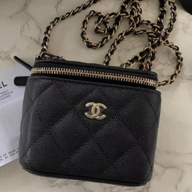 Chanel trendikäs mini vanity case olkalaukku kaviaari vasikannahkaa