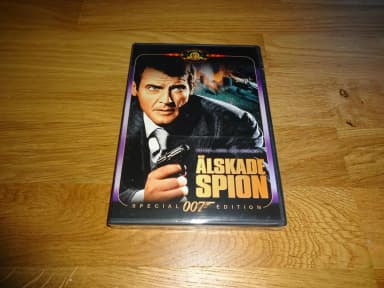 Neue DVD von Älskade spion mit Roger Moore