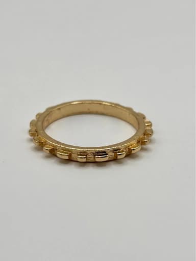 Goldfarbener Ring mit Struktur und Nieten ca. 16,5-17 mm