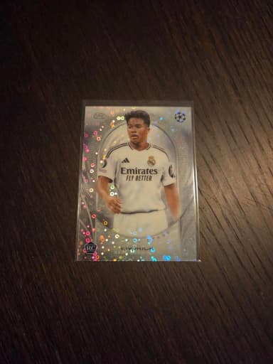 Endrick RC Ultimate Stage Chrome -kortti Topps UEFA 2024/25