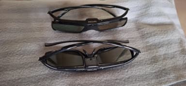 Zwei Philips PTA509 3D-Brillen zu verkaufen