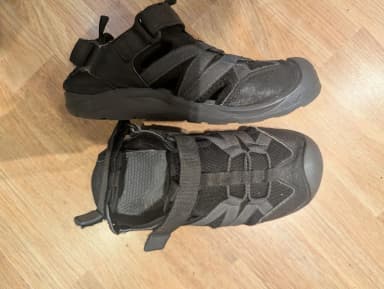 Sandalias negras Viking talla 33