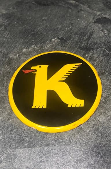 Kuparinen emaljikyltte 1950-luvulta