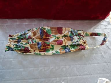Soporte para bolsas de plástico con diseño de frutas y cesta