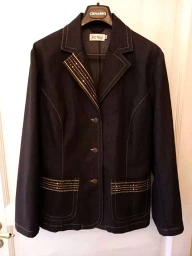 Chaqueta de mezclilla Ted Nicol talla 44 con detalles dorados