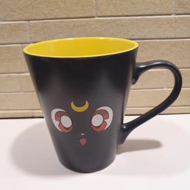 Sailor Moon Luna 2 keräilymuki anime-faneille