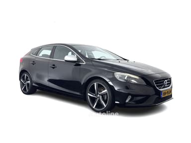 Volvo V40 Baujahr 2015 mit hoher Laufleistung in Teuge