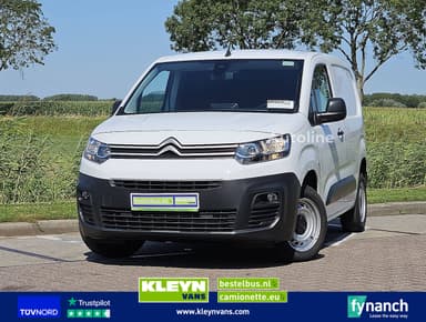 Citroen Berlingo 1.5 Euro6 kevyt pakettiauto CarPlaylla, vuosimalli 2023