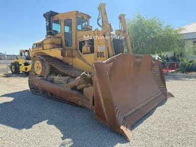 Bulldozer Caterpillar D8L de 1983 con 2339 horas de uso