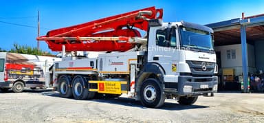 Bomba de hormigón Putzmeister BSF 36-4.09H sobre chasis Mercedes-Benz AXOR 3340