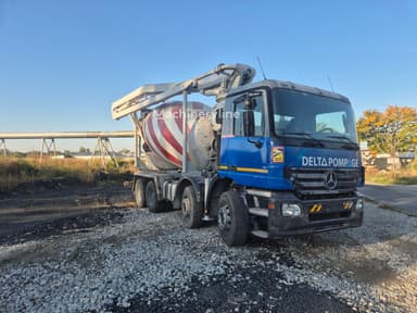 Bomba de hormigón Putzmeister 24m sobre chasis Mercedes-Benz Actros 4141