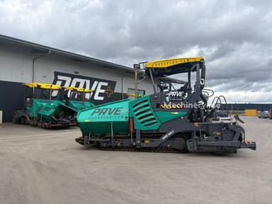 Vögele SUPER 1900-5 X crawler asphalt paver