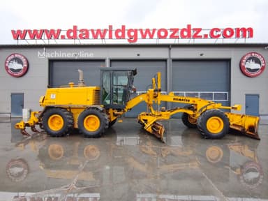 Niveladora Komatsu GD650A-2EC de 1996 en Lubartów