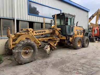 Niveladora Volvo G740 de 2015 con 2500 horas de uso