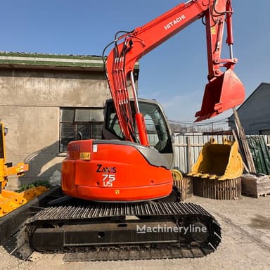 Excavadora midi Hitachi ZX75 de 2023 con 1109 horas en Shanghai