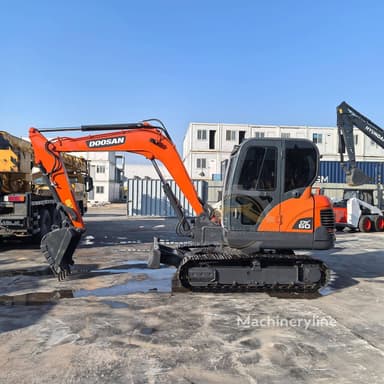 Mini excavadora Doosan DX60 de 2022 con 1027 horas