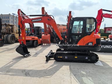 Miniexcavadora Doosan DX60 del 2022 con 1146 horas de uso