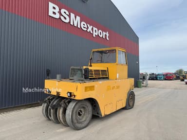 Rodillo neumático Stavostroj VP200 de 1991 con 1604 horas