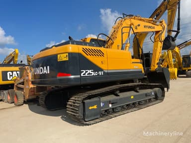 Excavadora de orugas Hyundai R225LC-9T año 2025 con 680 horas