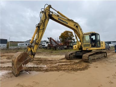Excavadora de orugas Komatsu PC210 año 2006 en Przodkowo