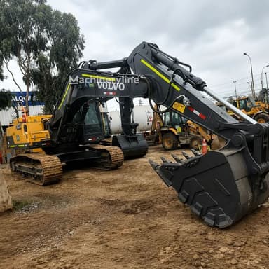 Excavadora de orugas Volvo EC350DL del 2023 con 5968 horas