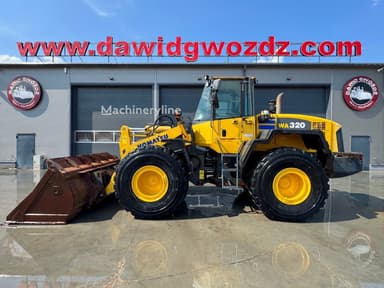 Cargadora de ruedas Komatsu WA320-5H del 2005 en Polonia