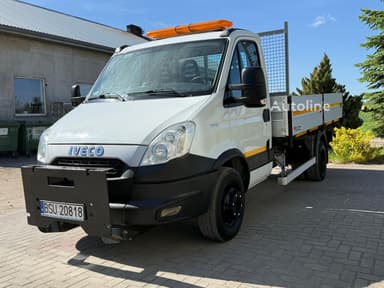 Camión volquete IVECO Daily 70C15 de 2013 con 73533 km
