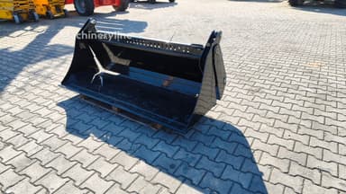 Cazo frontal Bobcat 4 en 1 del año 2026 disponible