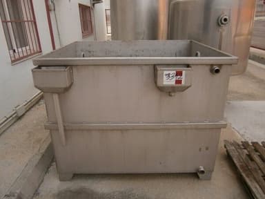 Depósito industrial con baño María y cesta